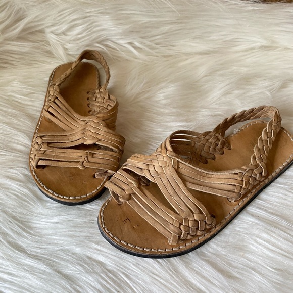 Women’s sandals size 7 - Picture 2 of 5